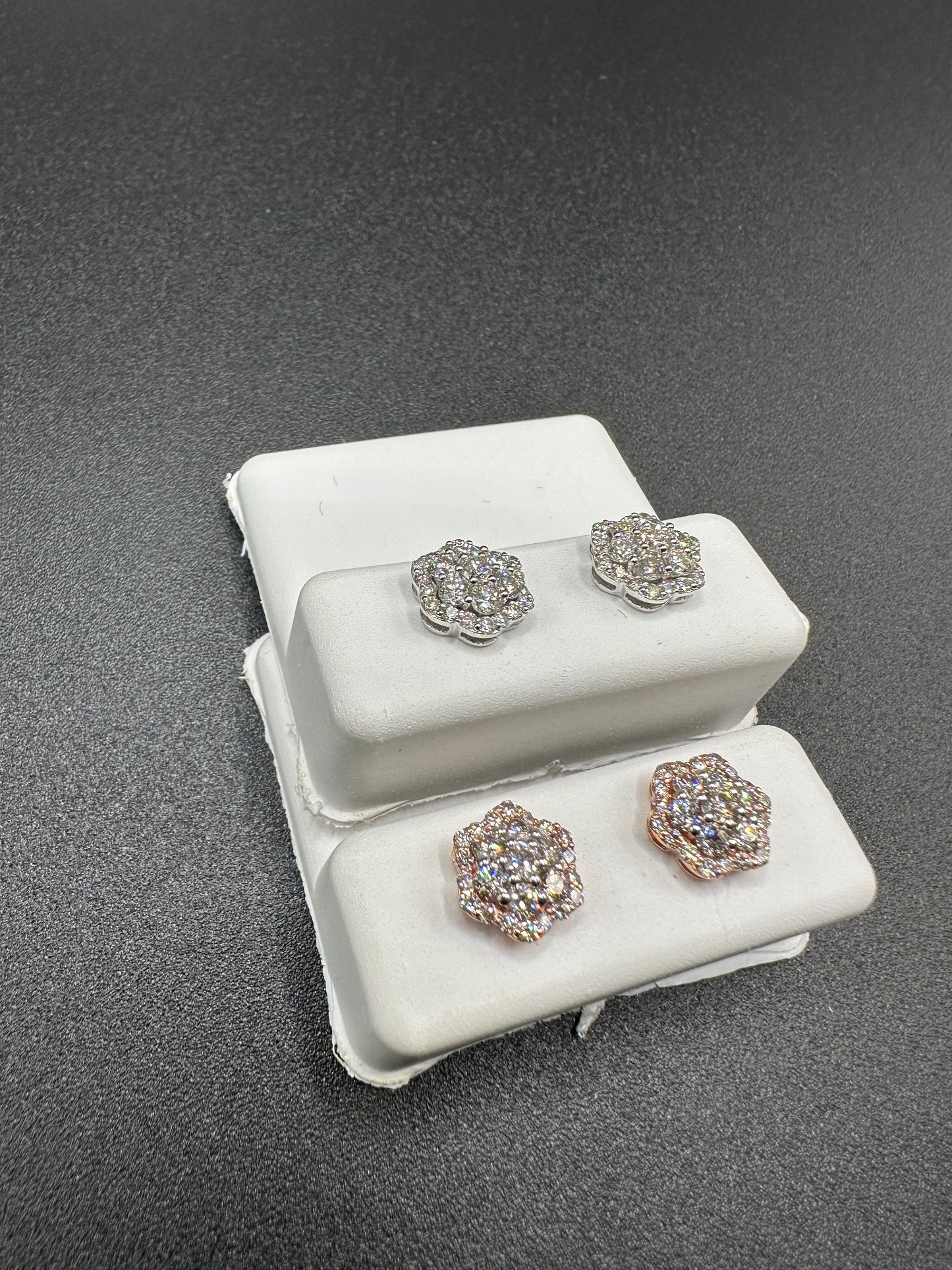 1 CT Flower Earrings